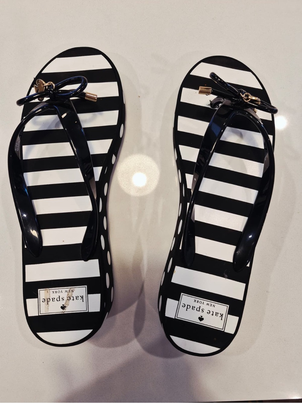 kate spade Black & White Striped Jelly Flip Flops size 10